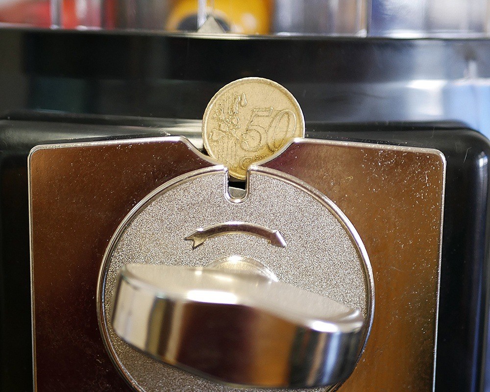 Distributeur capsules Nespresso avec monnayeur de pièces de 0.20 euro